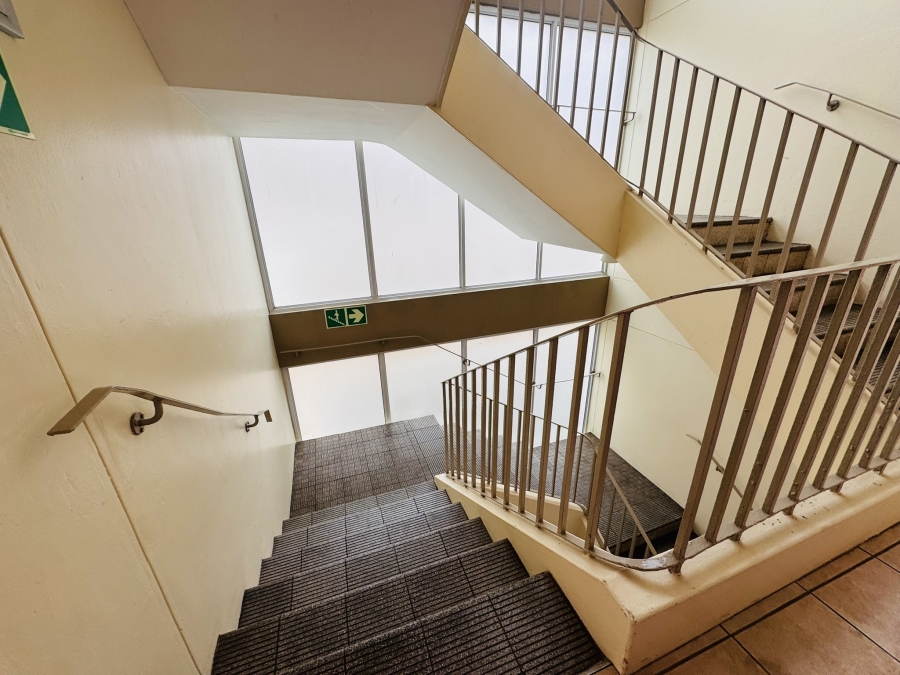 To Let 1 Bedroom Property for Rent in Strand South Western Cape